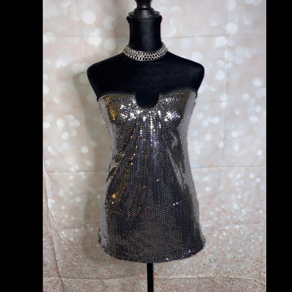 SEQUIN HALTER TOP SIZE MEDIUM